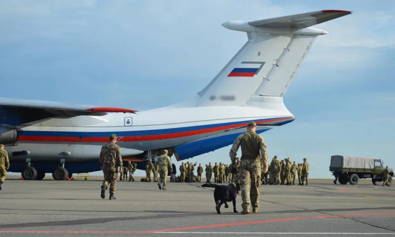 Бойцов Росгвардии, вернувшихся со спецоперации, встретили в Алтайском крае