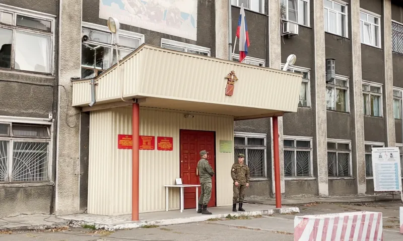 Призывников из Алтайского края проводили в учебные центры 