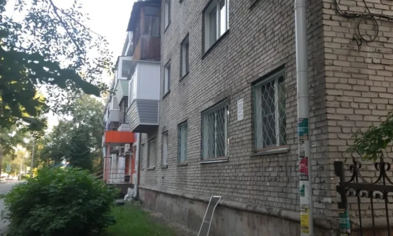 Полуторагодовалый ребенок выпал из окна в Бийске