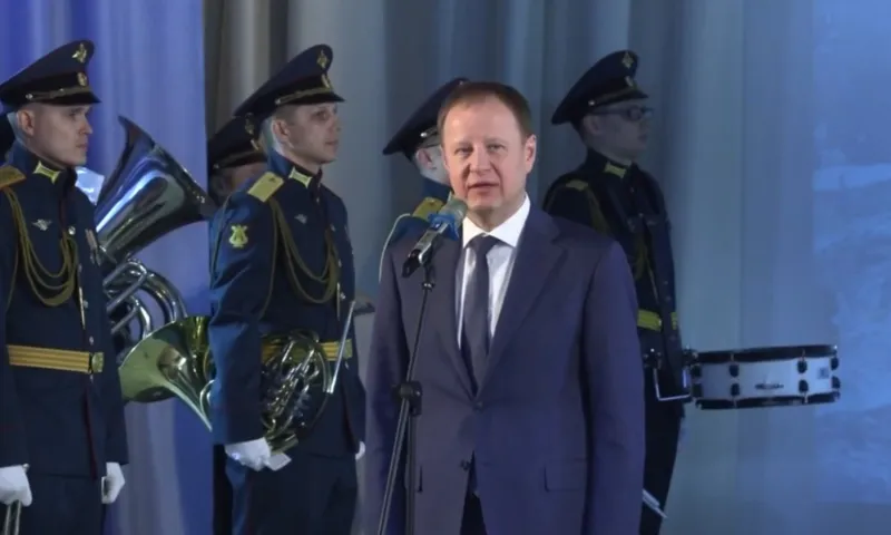 Губернатор Виктор Томенко посетил 35-ю Краснознаменную ракетную дивизию в ЗАТО Сибирский
