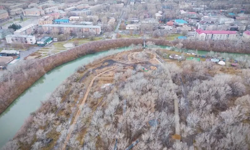 Срок строительства парка-набережной в Рубцовске продлили до декабря