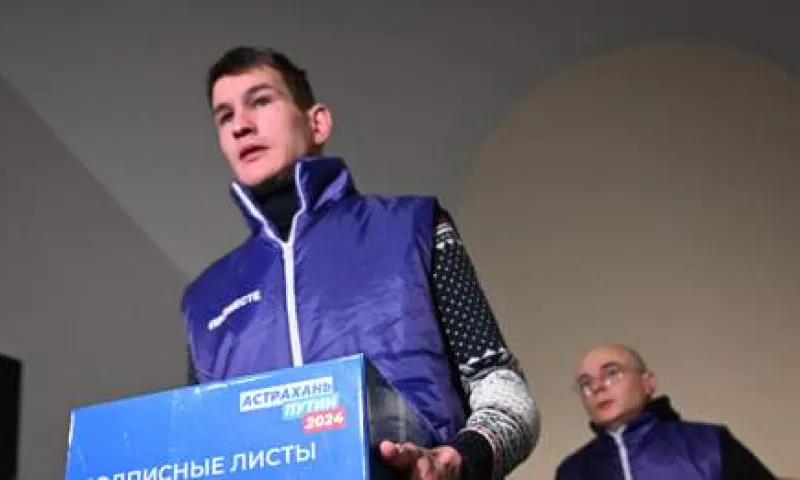Подписи в поддержку Владимира Путина от Алтайского края сданы в центральный штаб