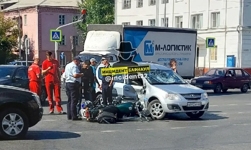 ДТП с мотоциклом произошло в Барнауле