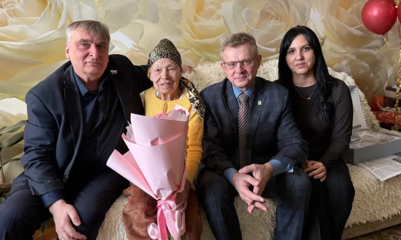 100-летие отметила ветеран труда из Рубцовска