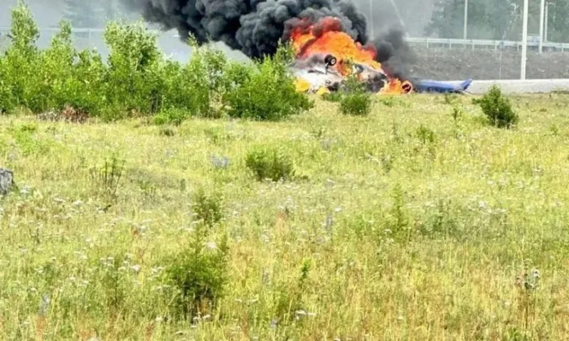 Вертолет с туристами потерпел крушение в Республике Алтай