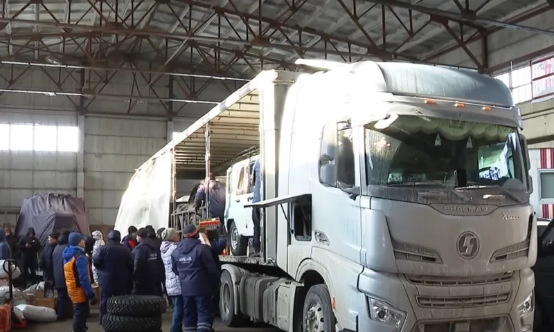 Подарки ко Дню защитника Отечества отправили сегодня из Барнаула в зону проведения СВО