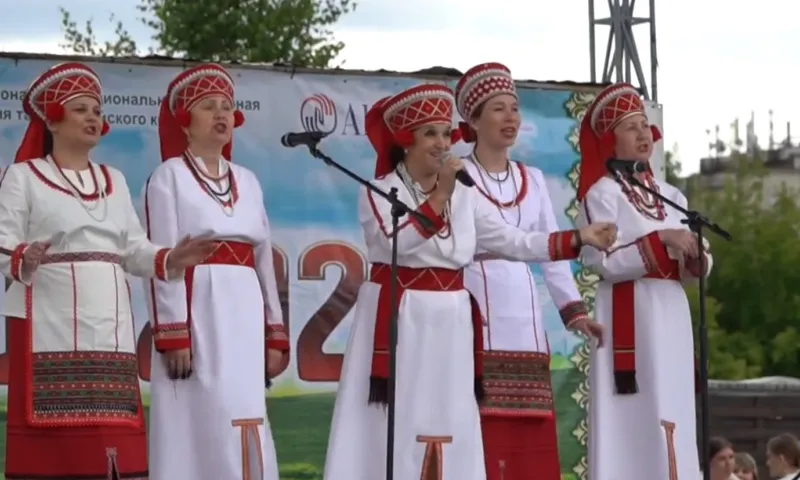 Татаро-башкирский народный праздник Сабантуй отметили в Барнауле