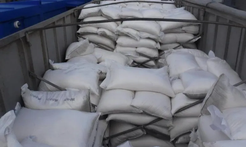 Более 20 тонн сахара пытались незаконно вывезти из Алтайского края в Казахстан