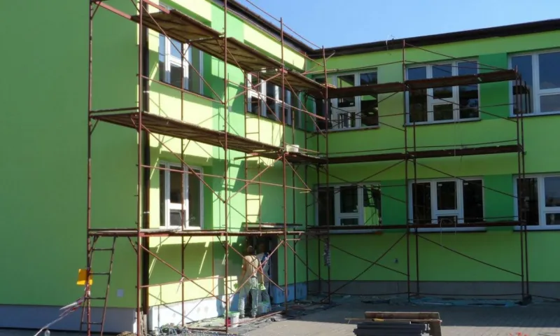 В 2021 году в Хлеборобной школе Быстроистокского района проведен капитальный ремонт спортивного зала по федеральному проекту «Успех каждого ребенка» национального проекта «Образование»
