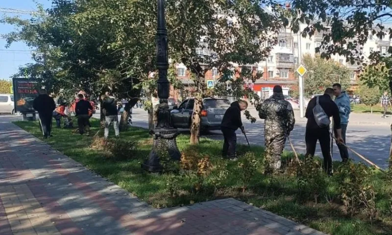 Более 22 тысяч барнаульцев вышли на уборку города