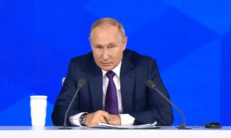 Владимир Путин проведёт 14 декабря пресс-конференцию. Какие вопросы в прошлые годы задавали журналисты из Алтайского края