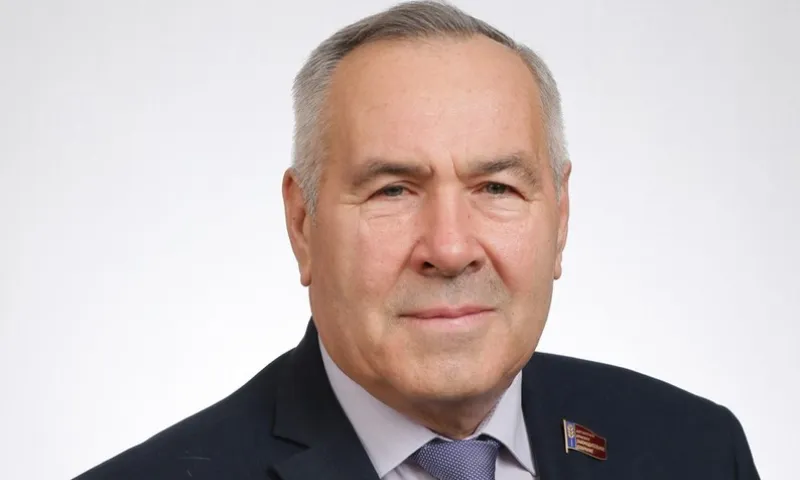 Председателю комитета АКЗС по аграрной политике присвоили звание «Заслуженный работник сельского хозяйства РФ»