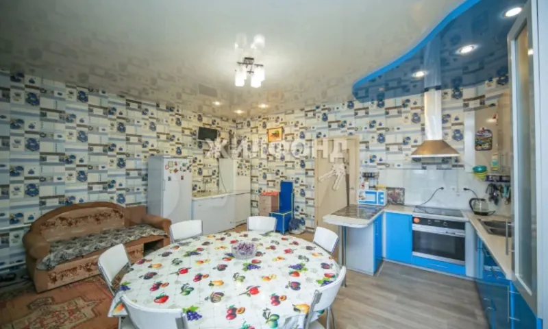 Десятикомнатную квартиру продают в Алтайском крае