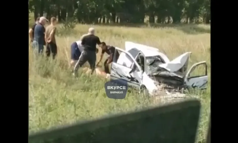 Пьяный водитель пострадал на трассе в Третьяковском районе