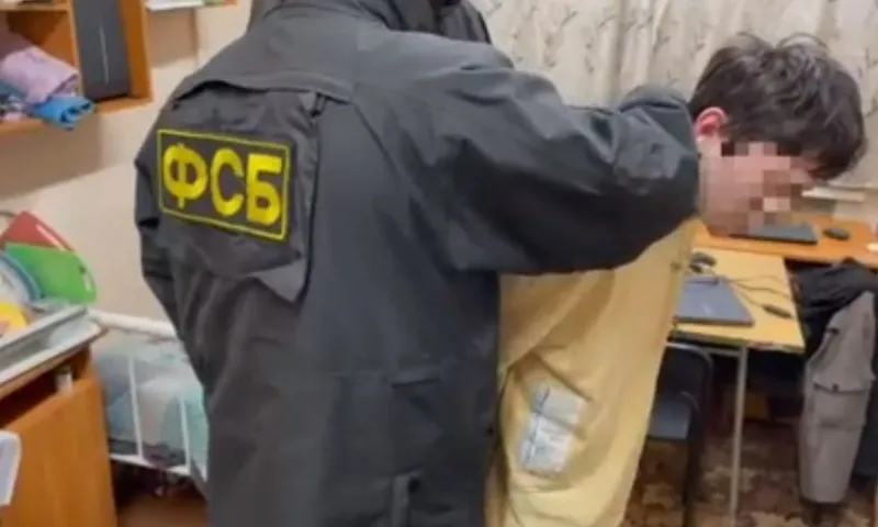 Жителя Алтайского края задержали за отправку аптечки террористам