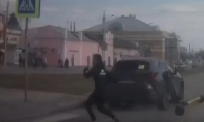 Электросамокатчика из Барнаула привлекли к ответственности после ДТП
