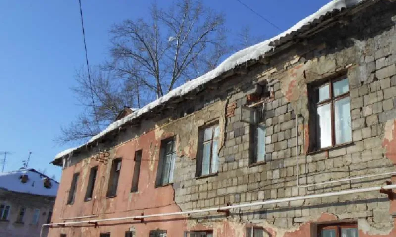 Аварийные дома расселят в Барнауле и Алтайском крае