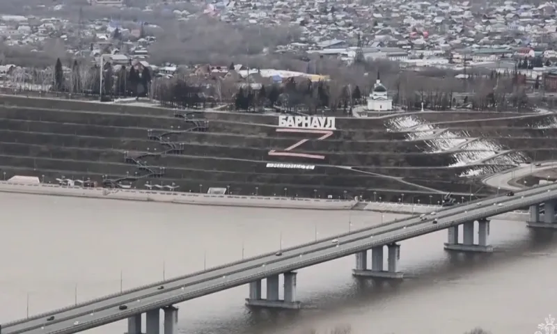 Губернатор Алтайского края и глава МЧС России оценили оперативную паводковую обстановку в регионе