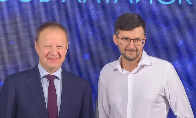 Выпускникам губернаторской программы профессиональной переподготовки инженерных кадров вручили дипломы в Барнауле