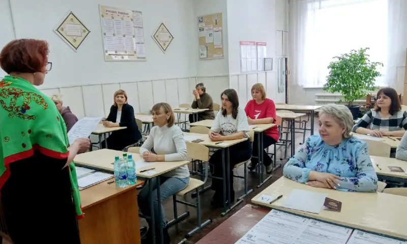 Родители 11-классников Каменского района попробовали свои силы в едином государственном экзамене