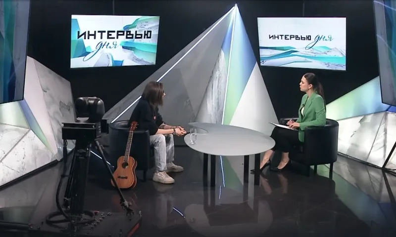 «Интервью дня»: автор и исполнитель песен Саша Чешир