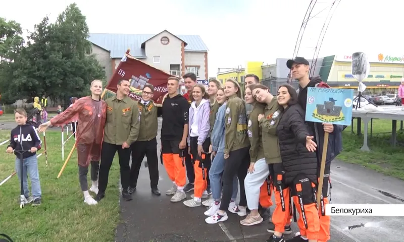 Бойцы краевого штаба студенческих отрядов «Алтай»  впервые открыли сезон на курортах Белокурихи