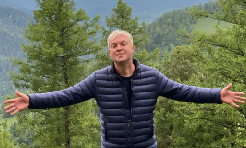 Юморист Сергей Светлаков решил построить дом на Алтае