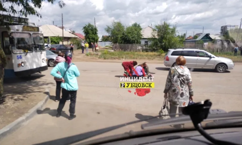 Водитель не успел затормозить и сбил девочку в Рубцовске