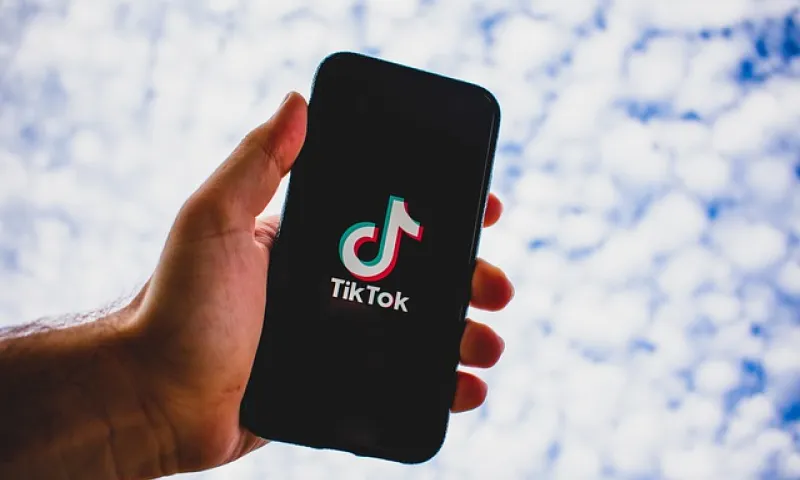 TikTok ограничил работу в России из-за нового закона