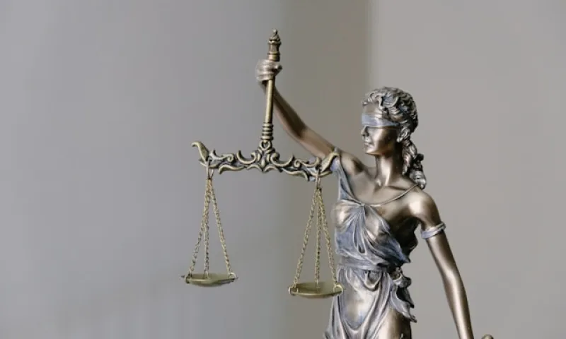 Жительница Барнаула отсудила деньги за некачественные образовательные услуги