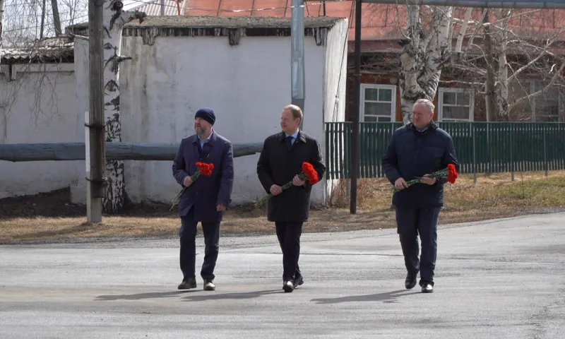 Губернатор Виктор Томенко сегодня посетил Краснощёковский район