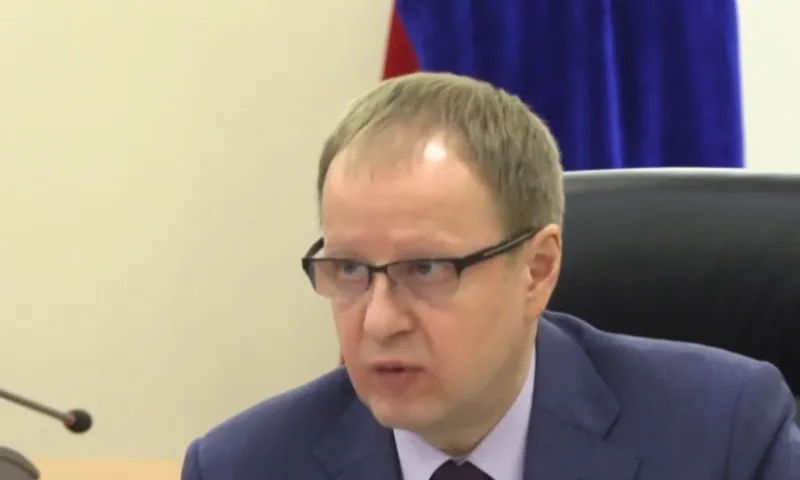 Виктор Томенко провёл оперативное совещание по устранению последствий урагана в Алтайском крае