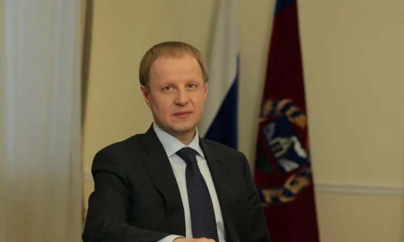Виктор Томенко и Александр Романенко поздравили жителей Алтайского края с Днем Героев Отечества