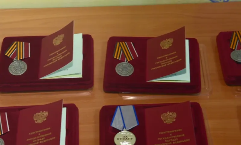 Государственные награды участникам СВО вручили в Военном комиссариате Алтайского края