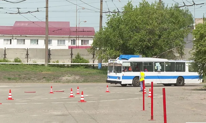 Конкурс профессионального мастерства прошел в троллейбусном депо предприятия «Горэлектротранс» в Барнауле