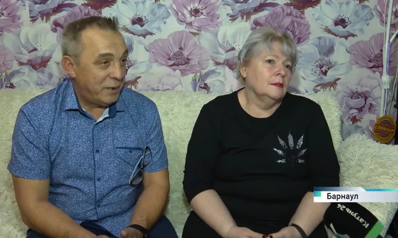 Семья из Барнаула воспитала 23 детей