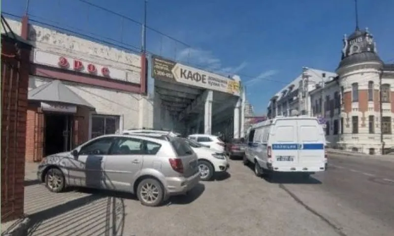 Мужчина попытался украсть резиновую куклу из секс-шопа в Барнауле