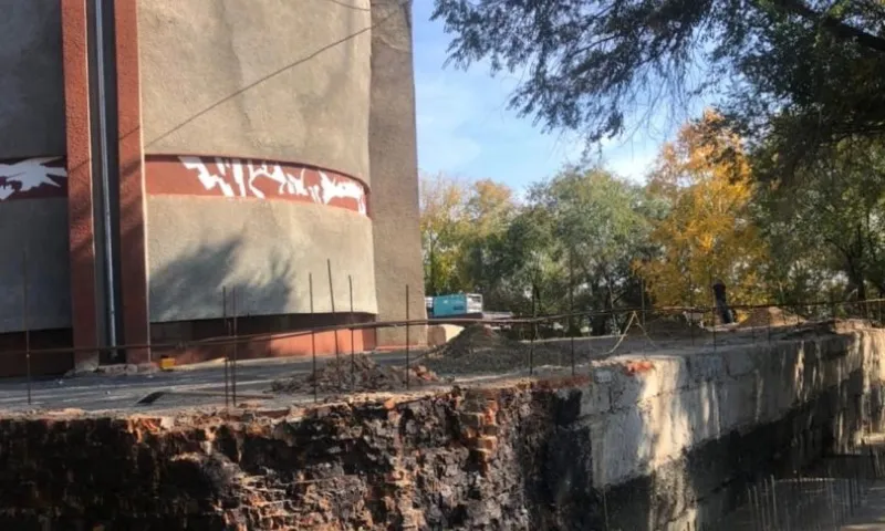 Мемориал Славы ремонтируют в Заринске
