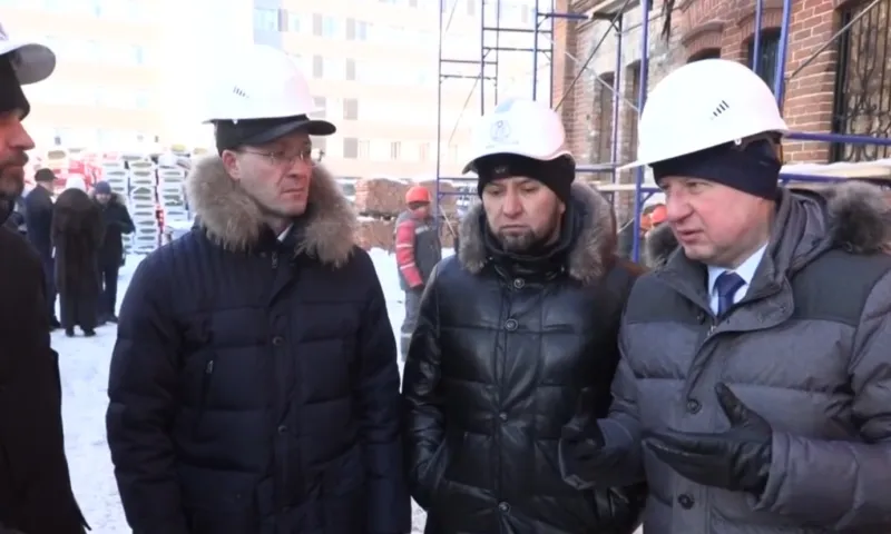 Виктор Томенко провёл выездное совещание по теме реконструкции Музея военной истории