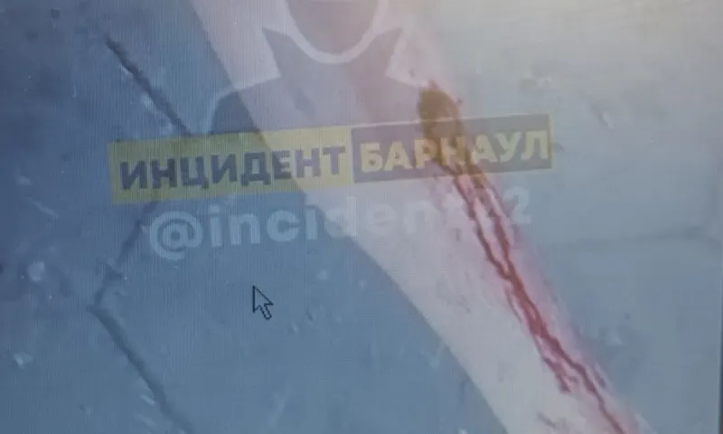 В Барнауле неизвестные напали с оружием на посетителей бара