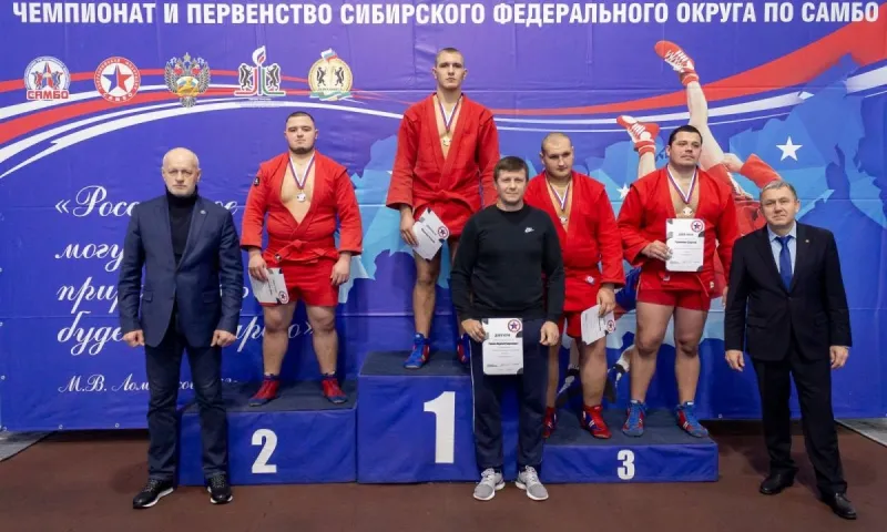Алтайские спортсмены завоевали 23 медали на чемпионате и первенстве Сибири по самбо