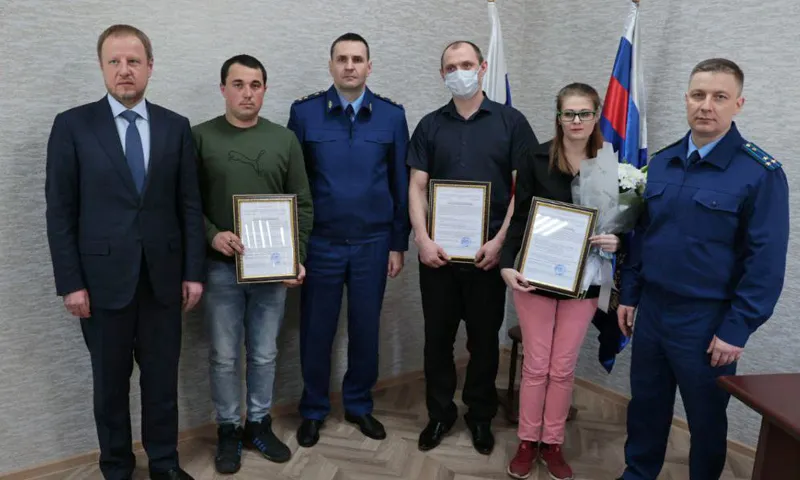 Жилищные сертификаты вручили детям-сиротам в Бийске