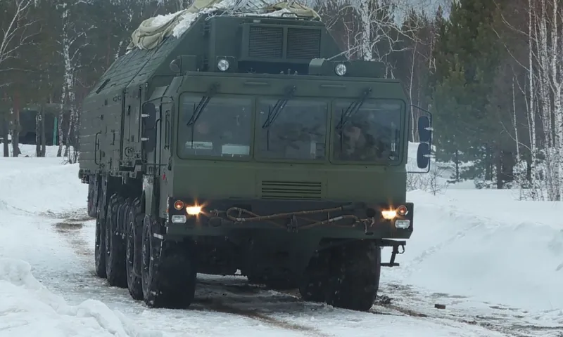 Из-за движения военных перекроют дороги в Алтайском крае