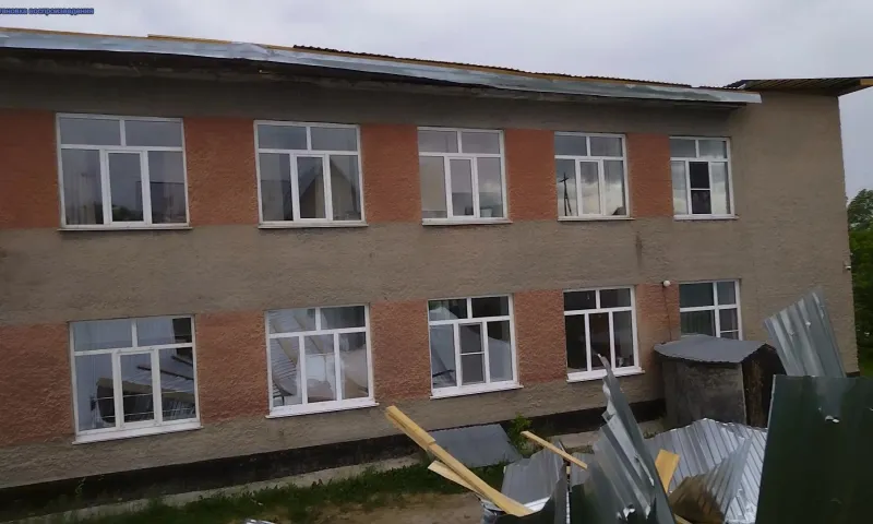 В детской школе искусств упала крыша в Алтайском крае