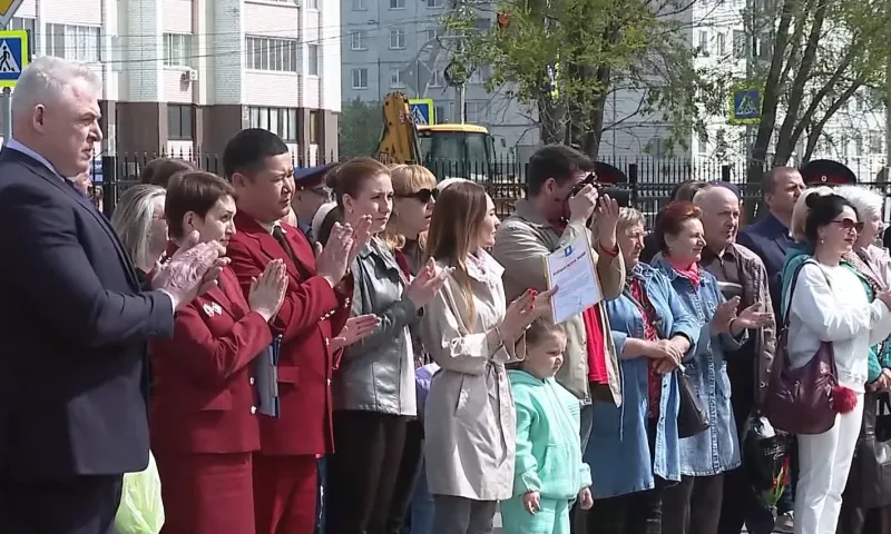 Торжественной высадкой деревьев встретил алтайский Роспотребнадзор своё столетие