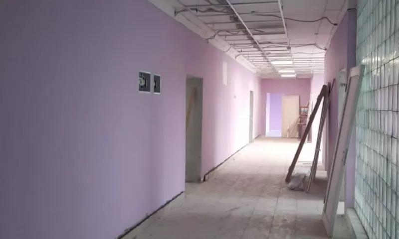 Алтайские строители могут приостановить возведение в регионе школ и детских садов