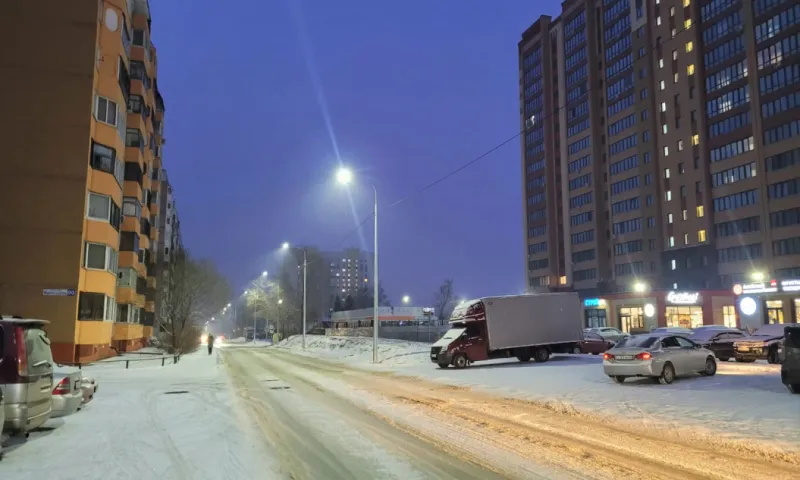 На одной из улиц Барнаула подключили освещение