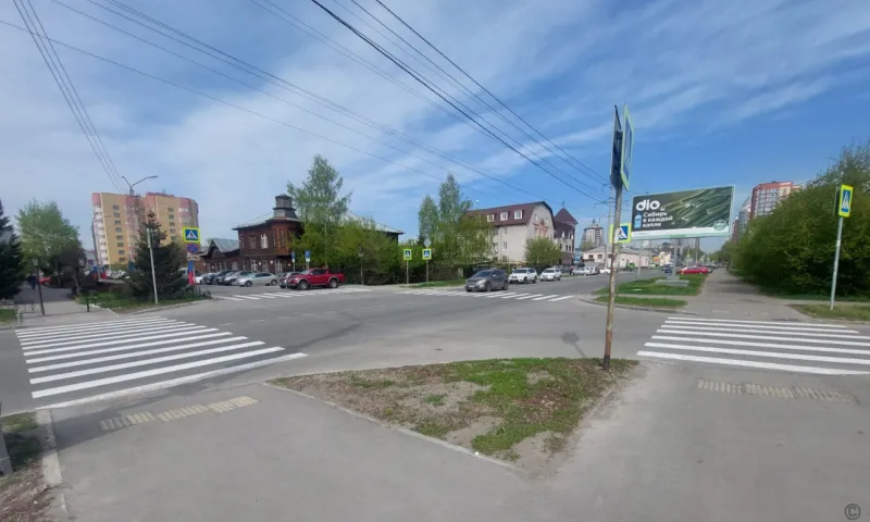 В Барнауле обновили дорожную разметку на городских улицах