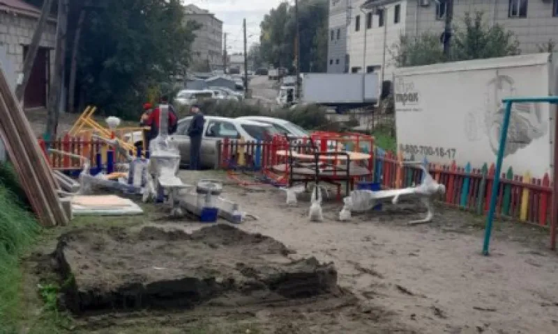 Еще одну детскую спортплощадку установят в Железнодорожном районе Барнаула