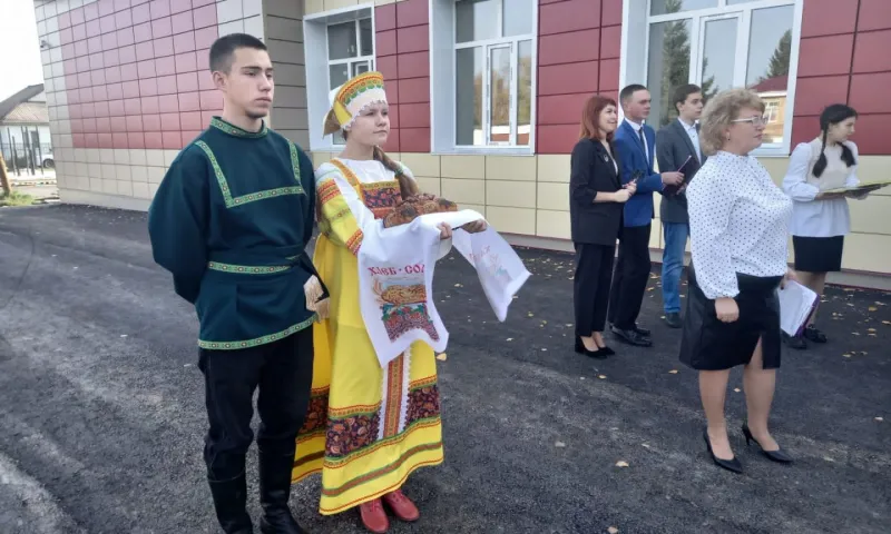Более 130 млн рублей направили на капремонт школы в Родинском районе